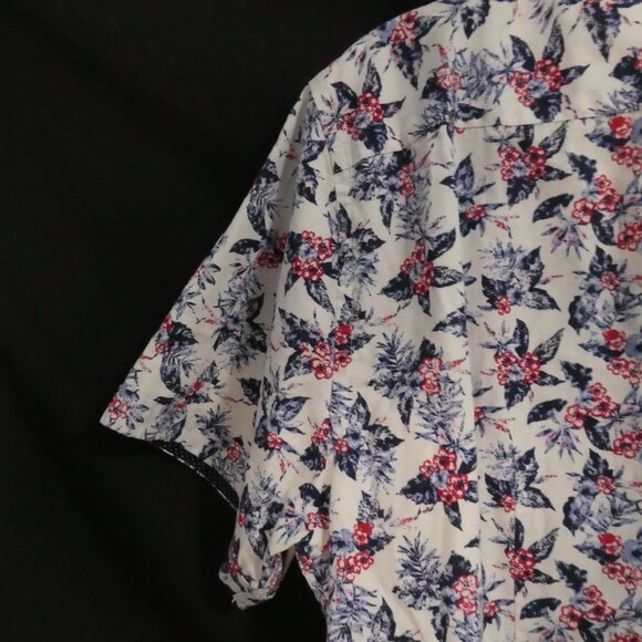 SOUL OF LONDON | large | Floral Print Short Sleeve button-Up Shirt - Picture 9 of 14